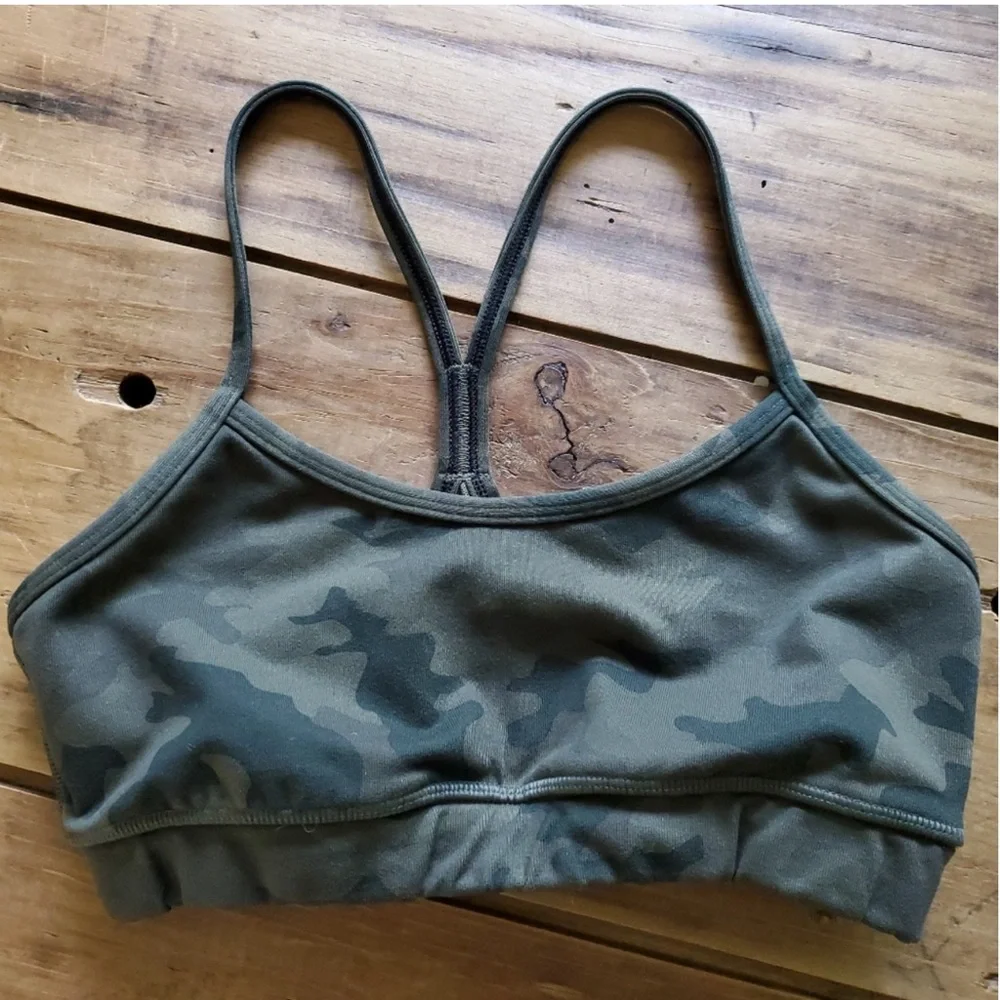 Lululemon Athletica Flow Y Bra Savasana Camo Fatigue Green Size 4